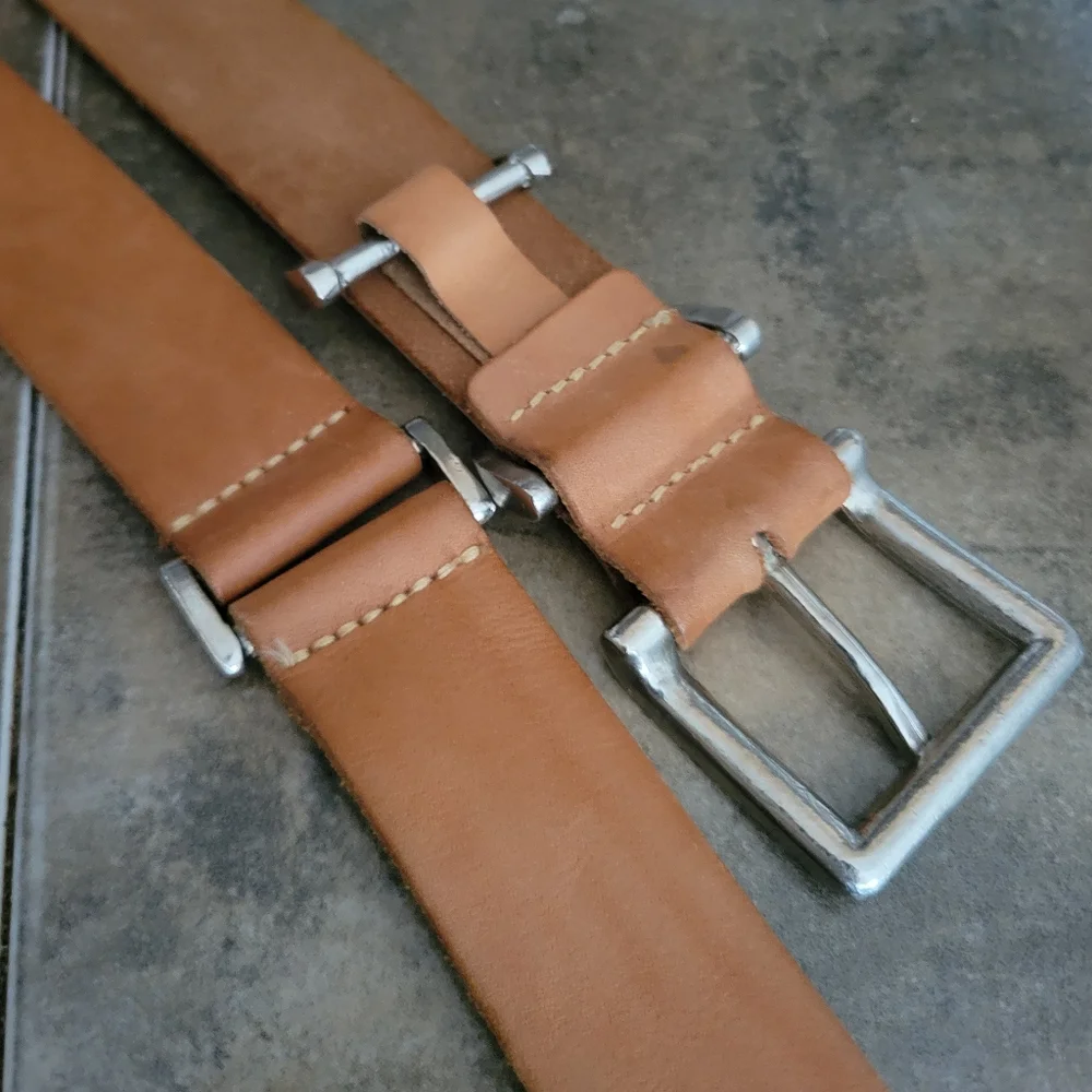 Stylish Tan Leather Run Around Belt Sz.M/L